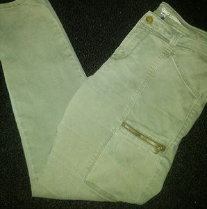 Army green pants💜